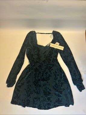 Allison & Kelly Emerald Green Long-Sleeve Floral Burnout Dress